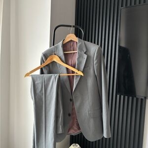 River Island Classic Gray Men's Full Suit (36 Blazer, 28 Pants)